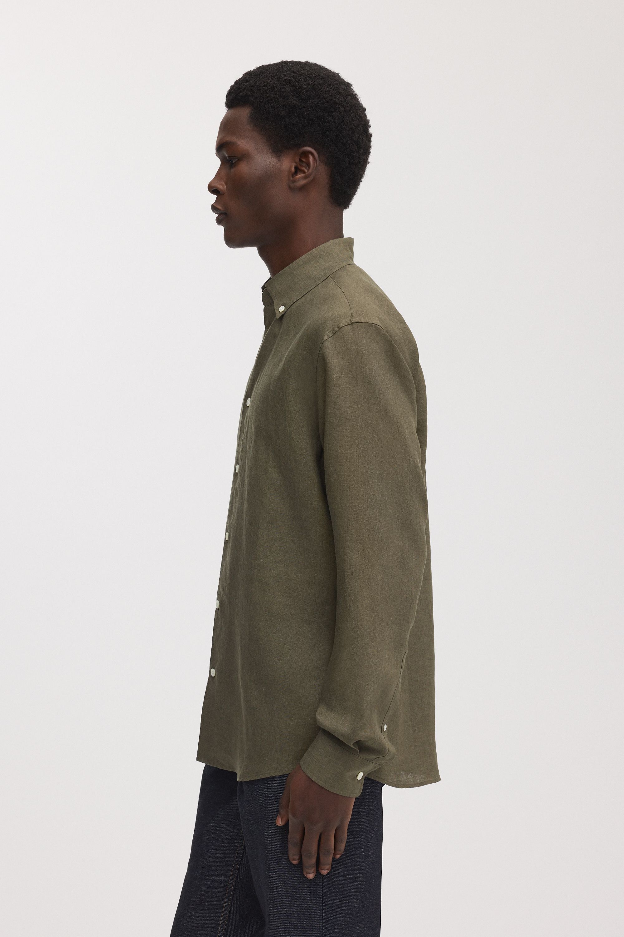 Image number 3 of The Linen Shirt